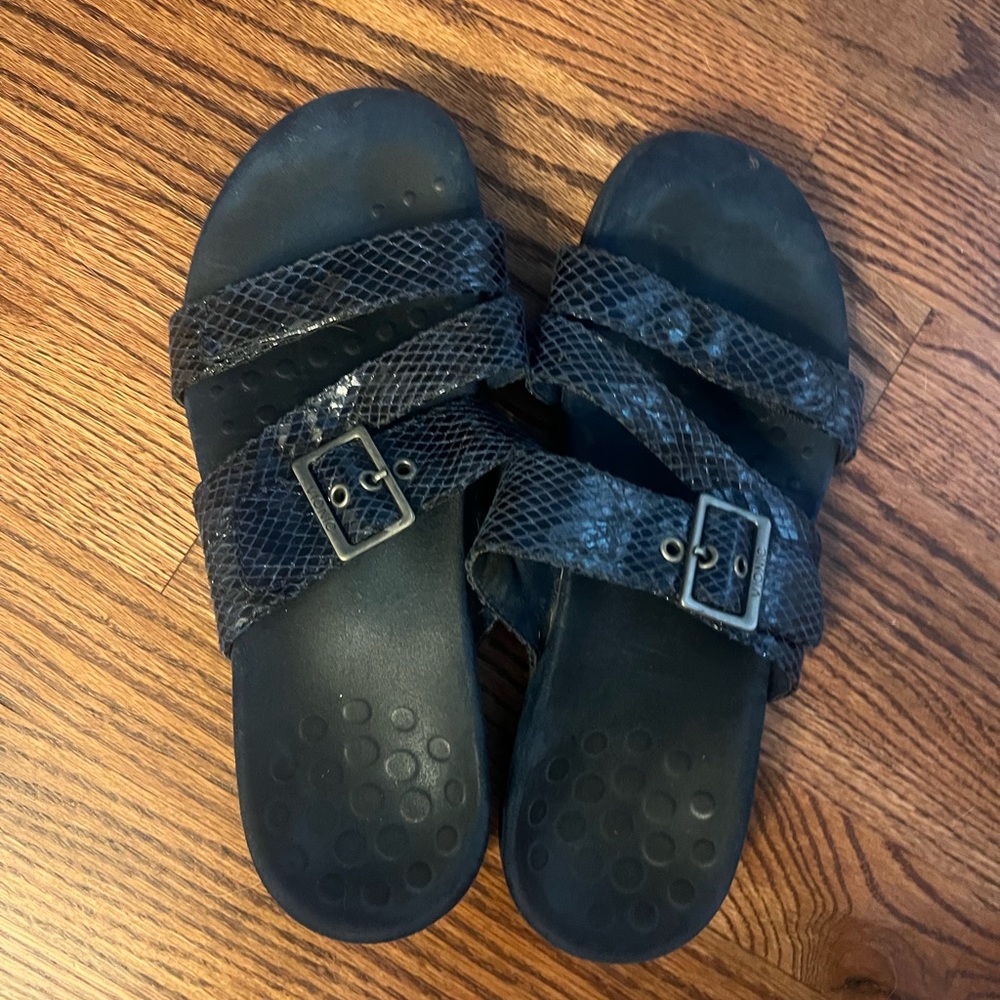 Vionic Black Sandals with Contoured Footbed